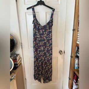 American Eagle Floral Tie Back Jumpsuit Size Large